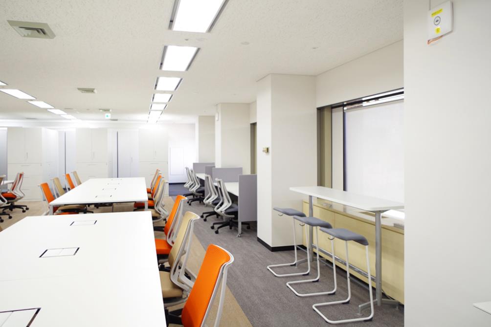 開放式員工位